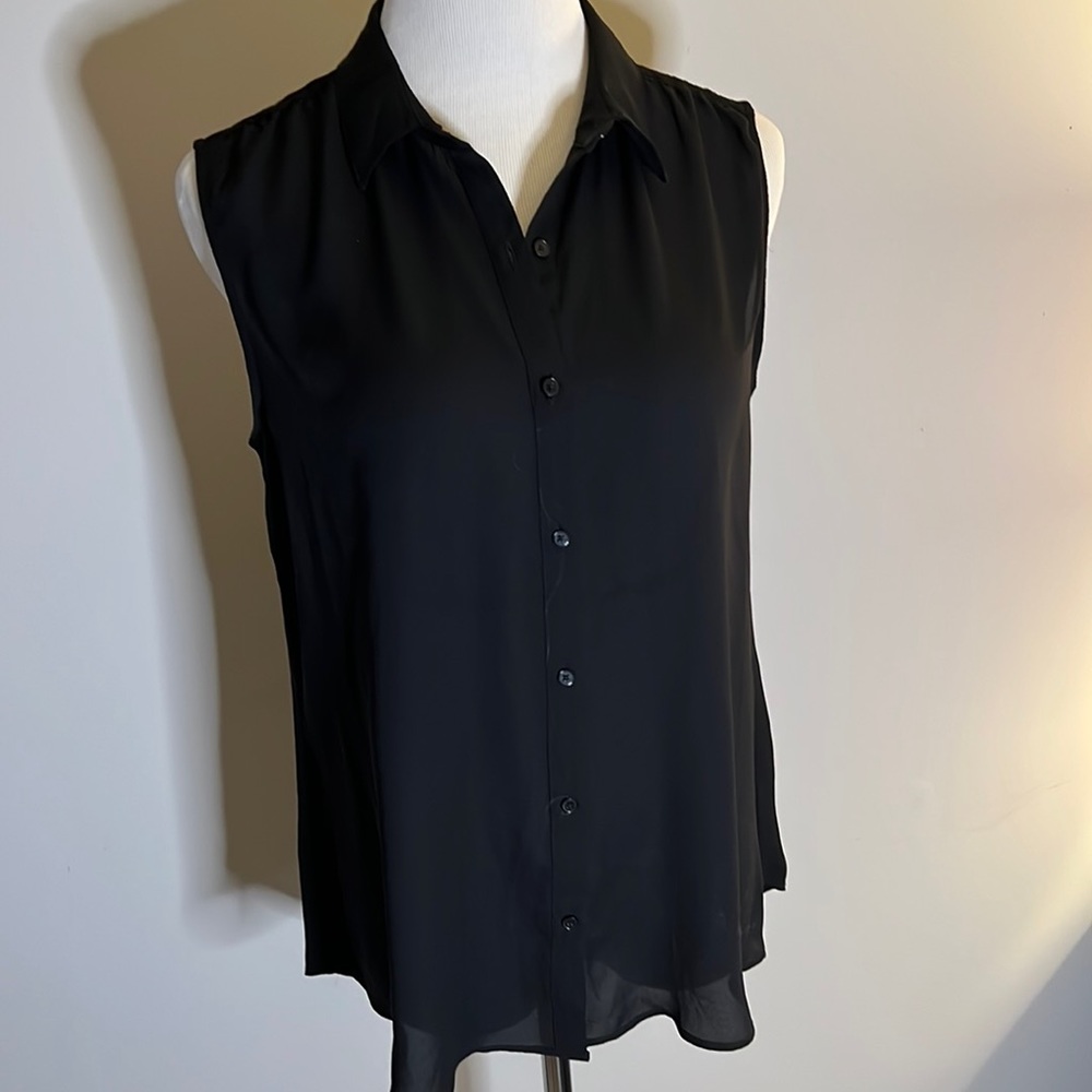 Express large sleeve less blouse.